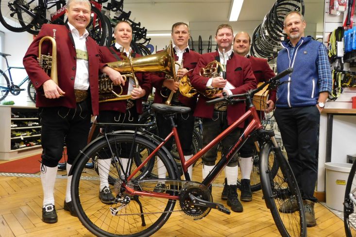 Die Piller Adventbläser zu Besuch beim Probike!