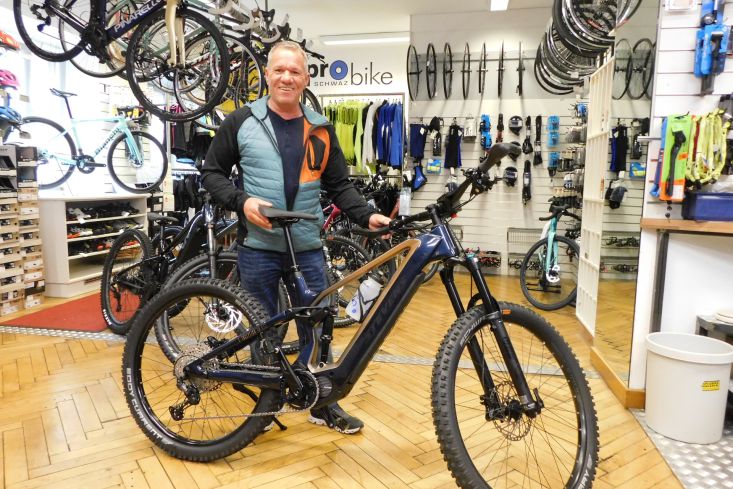 STEVENS E-INCEPTION AM 8.7.2 GTV - CARBON - 800 WH