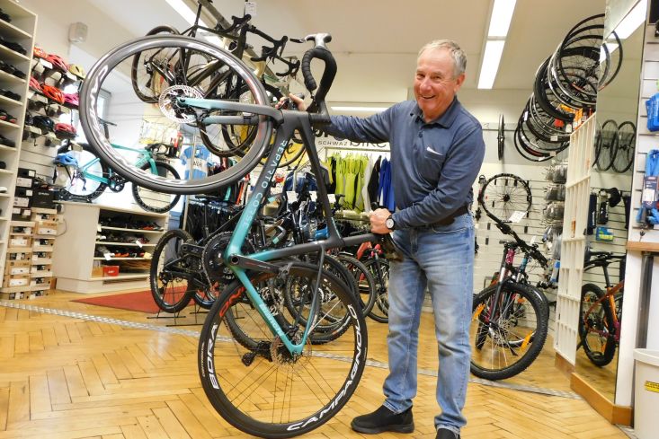 BIANCHI SPECIALISSIMA SL mit CAMPAGNOLO SUPER RECORD EPS - Die Rennabteilung für Ossi!