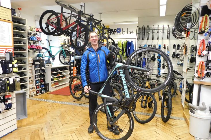 BIANCHI OLTRE mit der neuen CAMPAGNOLO SUPER RECORD 2x13, besser kann man einen italienischen Edelrenner nicht ausstatten, mehr geht nicht!