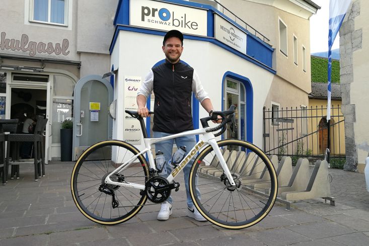 BIANCHI SPECIALISSIMA  RC - mit der Sonderfarbe CANOVA für den Radteam Tirol Amateur Stefan Wurm!