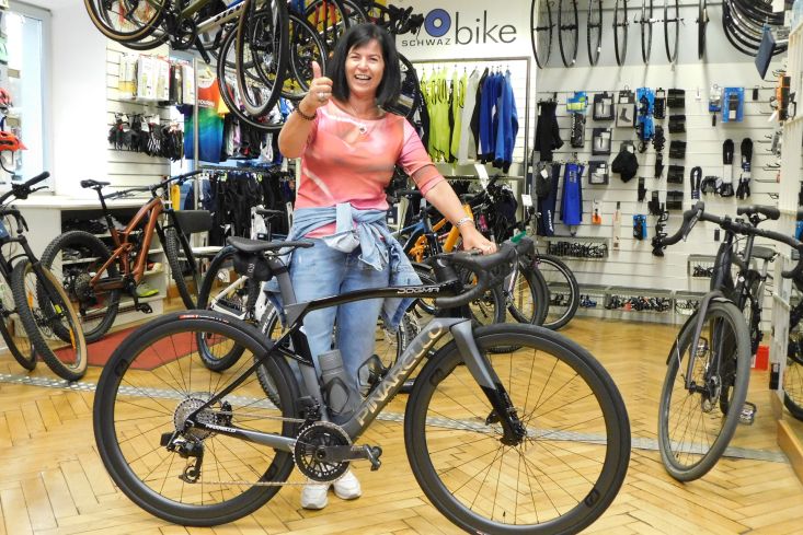 PINARELLO DOGMA X  - PINARELLO – geboren aus Leidenschaft, geschaffen für Siege. Wo italienische Eleganz auf pure Rennrad-Performance trifft.